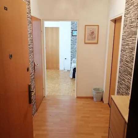 Проживание в семье Arena Stozice
