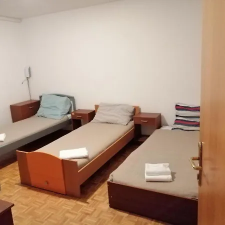 Homestay Arena Stozice